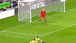 Yedlin Scores Out Of NOWHERE 🦸‍♂️
