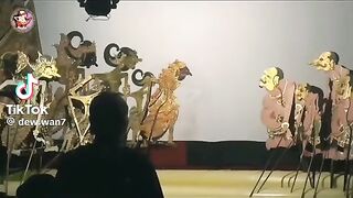Wayang 18