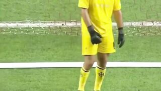Casillas dan Buffon: kiper-kiper yang mengukir sejarah satu generasi. 🧤👑