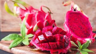 Dragon Fruit. Buah Naga