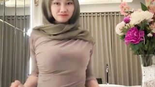 Hijab imut