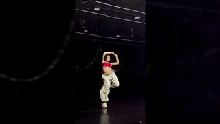 Indian Girl Vanshika Jandid Dance
