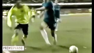 Tekel brutal bek kiri Chelsea asal Spanyol, Asier del Horno, kepada Lionel Messi