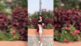 Indian Girl Bhavya Bhasin Dance