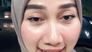Dingin dingin kayak gini enaknya ngapain ya?