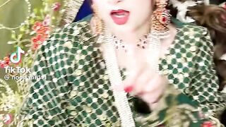 Mehndi Bridal Compelet Look 14