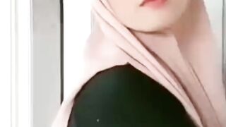 Pagi pagi udah di omelin ,curiga aja