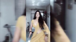 Indian Girl Aiyana Sharma Dance