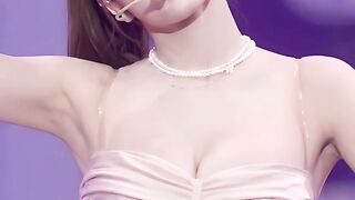 Twice Momo Hot