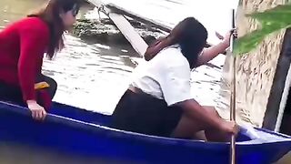 Be careful girl🤯🤣