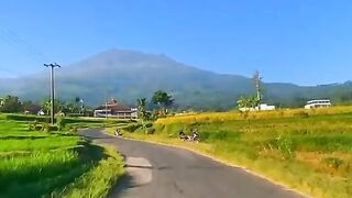 Gunung 2