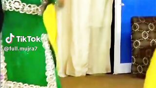 Afrren pari blockbuster dance clip