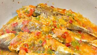 Resep Ikan Kembung Sambal Uleg Kasar, Bumbu Simpel Rasa Mantap! 🐟🌶️