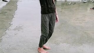 Cute small girl dance in Rian