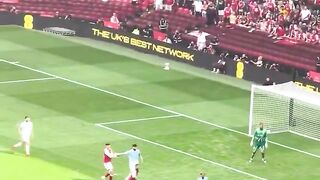 16 Août 2026 Riccardo Calafiori goal in Arsenal vs Manchester City Community Shield game.