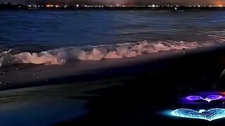 Sea waves and tranquility