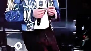 Michael Jackson's Legendary Billie Jean Performance!
