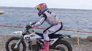 Billy Bolt Beach Race Fast Pace