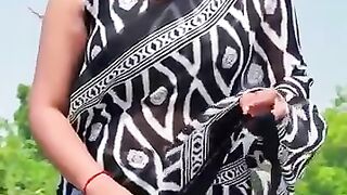 Very sweet acting .......