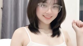 kaca mata beraksii kembali