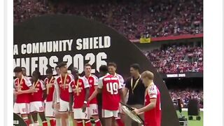🏆🔴 ARSENAL LIFT THE COMMUNITY SHIELD! 👏🔥