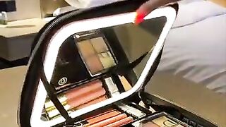 Rechargeable LED make up box
