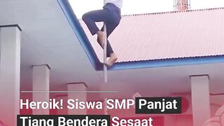 Aksi Heroik Siswa SMPN 3 Padang Panjat Tiang Bendera Demi Selamatkan Upacara HUT RI! 🇮🇩