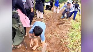 Kronologi Kocak Bapak-Bapak Beli Rokok Tapi Ngaku Belum Dikasih, Ujung-Ujungnya Malah Marah-Marah!