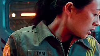 HE CLOVERFIELD PARADOX - HOLLYWOOD MOVIE'S VIRAL CLIP PART 2 ... MUST WATCH
