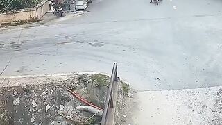 This Bridge Moment Was Caught on CCTV! 😱