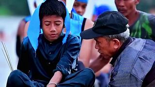 🔥 THIS PACU JALUR MOMENT IS INSANE! 🚣‍♂️🇮🇩 | Indonesia’s Epic Boat Race #Shorts