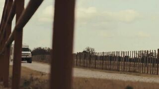 Choosin’ Texas” by Ella Langley official video