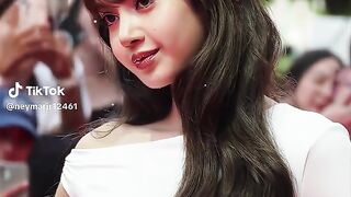 Blackpink lisa 2