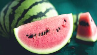 Semangka. Watermelon. 西瓜. スイカ. 수박. Арбуз. Кавун. Wassermelone. Sandía. Anguria