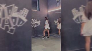 Indian Girl Nandini Mishra Dance 14