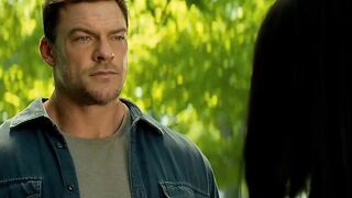 Reacher Agent Scene: Train Crisis & Negotiation