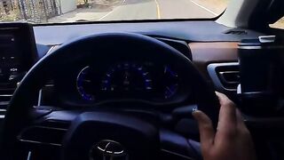 Langit, jalan, dan sebuah lagu lama, kadang yang paling sulit pergi bukan kenangan, tapi nama yang masih terucap.