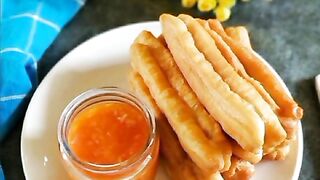 Cakwe. Chinese cruller. 油炸鬼 . 油条. 油條. 中華揚げパン. Ютяо. Китайський смажений пончик (ютяо)