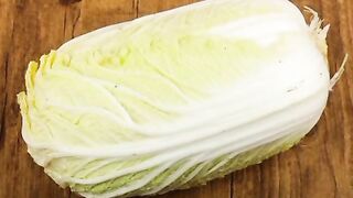 Sawi Putih. Chinese cabbage. 大白菜. 白菜. 배추. Пекінська капуста. Китайская капуста. Chinakohl. Col china