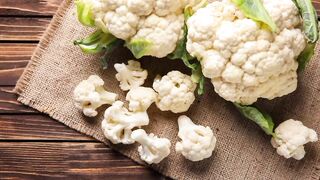 Kembang Kol. Cauliflower. 花椰菜. 菜花. カリフラワー. Цветная капуста. Цвітна капуста. Blumenkohl. Coliflor