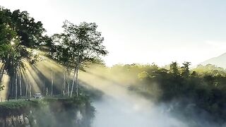 Only the lucky ones get a view like this...! ☁️☁️⛅️ #WestSumatraTourism #WestSumatra #BeautifulWestSumatra