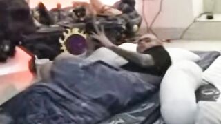 BIKIN TUYUL TRAUMA AJA