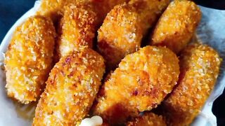 Ayam Keju. Cheesy Chicken. 芝士雞. 起司雞肉. 芝士鸡肉. チーズチキン. Курка із сиром. Курица с сыром
