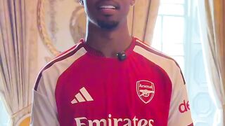New kits of Arsenal