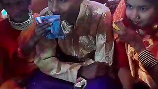বিয়ে বাড়িতে কিছু আনন্দ মুহূর্ত