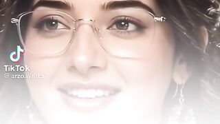 Waqt any par sub Samaj ajata hy