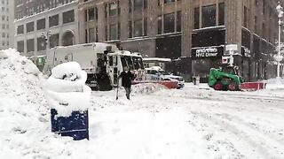🇺🇸 МОЩНАЯ метель обрушилась на Нью-Йорк ❄️ 【 50 сантиметров снега