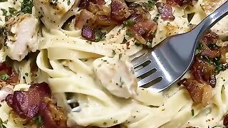 Chicken backon alfredo