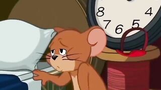Jerry’s Sleepy Night Turns Into Pure Cartoon Chaos 😂 | Tom & Jerry