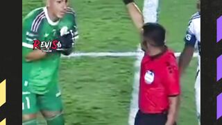 Kartu Merah Terkonyol Sepanjang Masa!